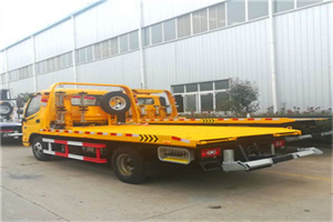 云浮附近拖车救援搭电